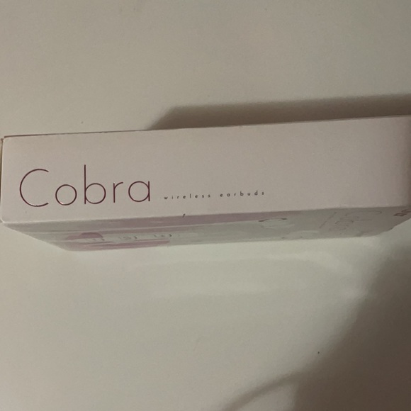 CYLO Cobra Bluetooth earbuds - Picture 9 of 9